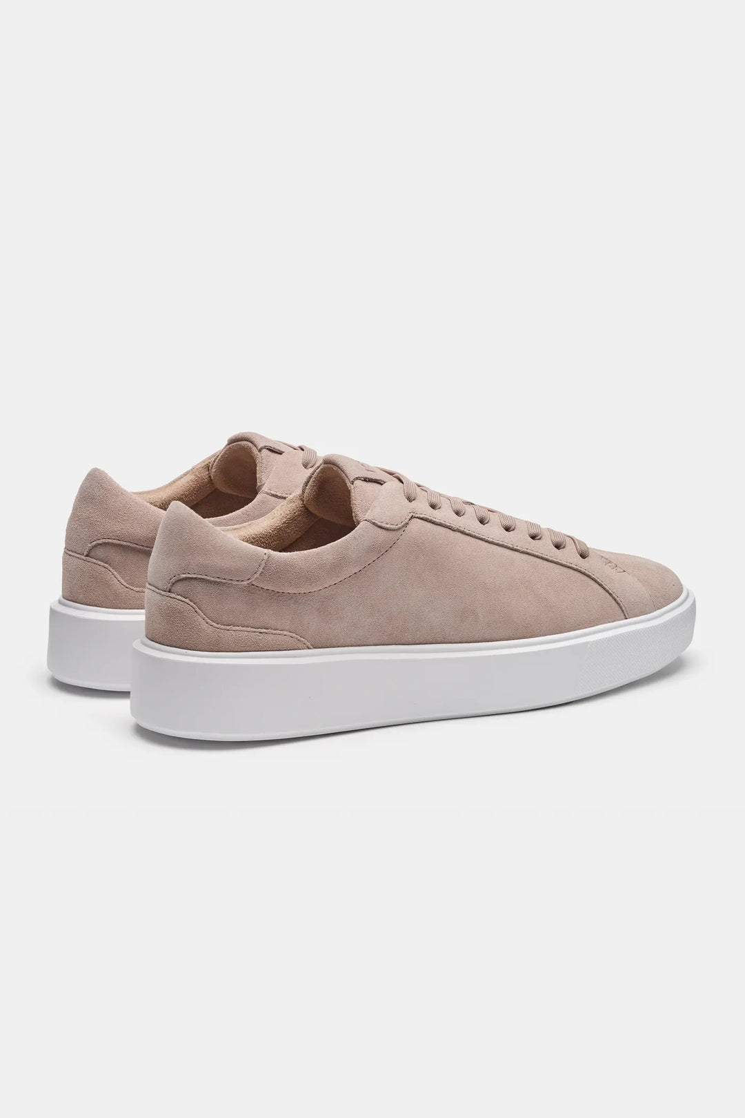 Baskets en daim beige avec confort luxueux pour hommes