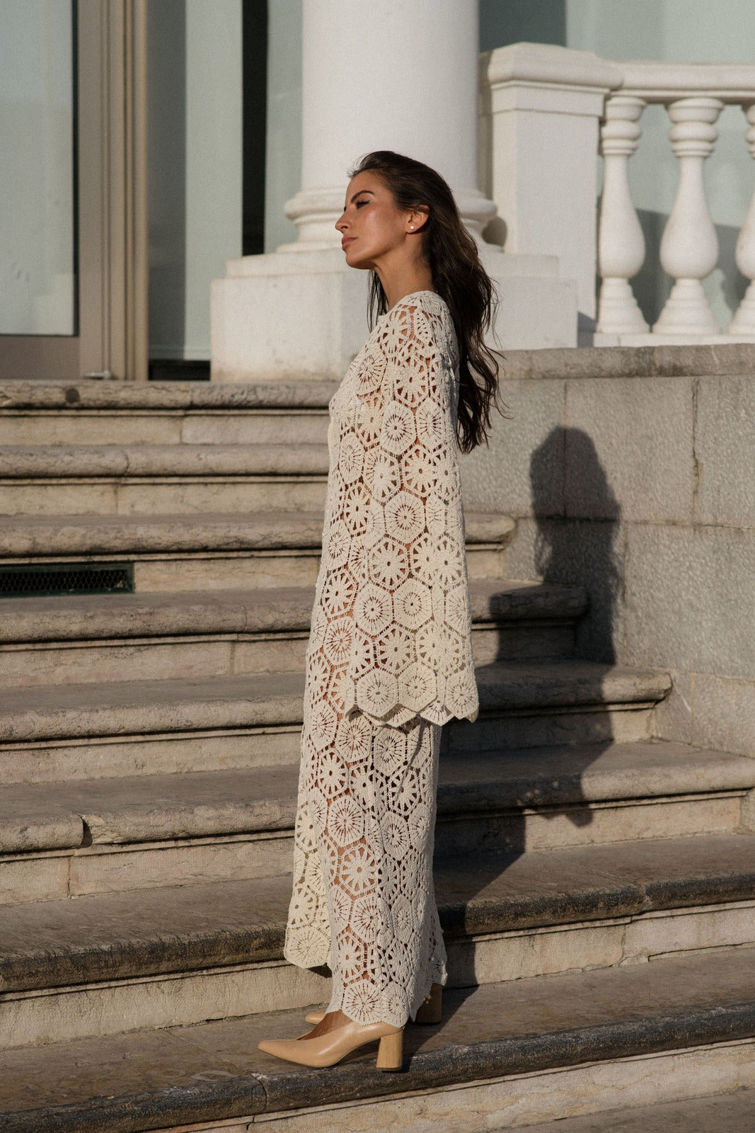 Roxana | Robe longue en dentelle avec détails vintage pour femme