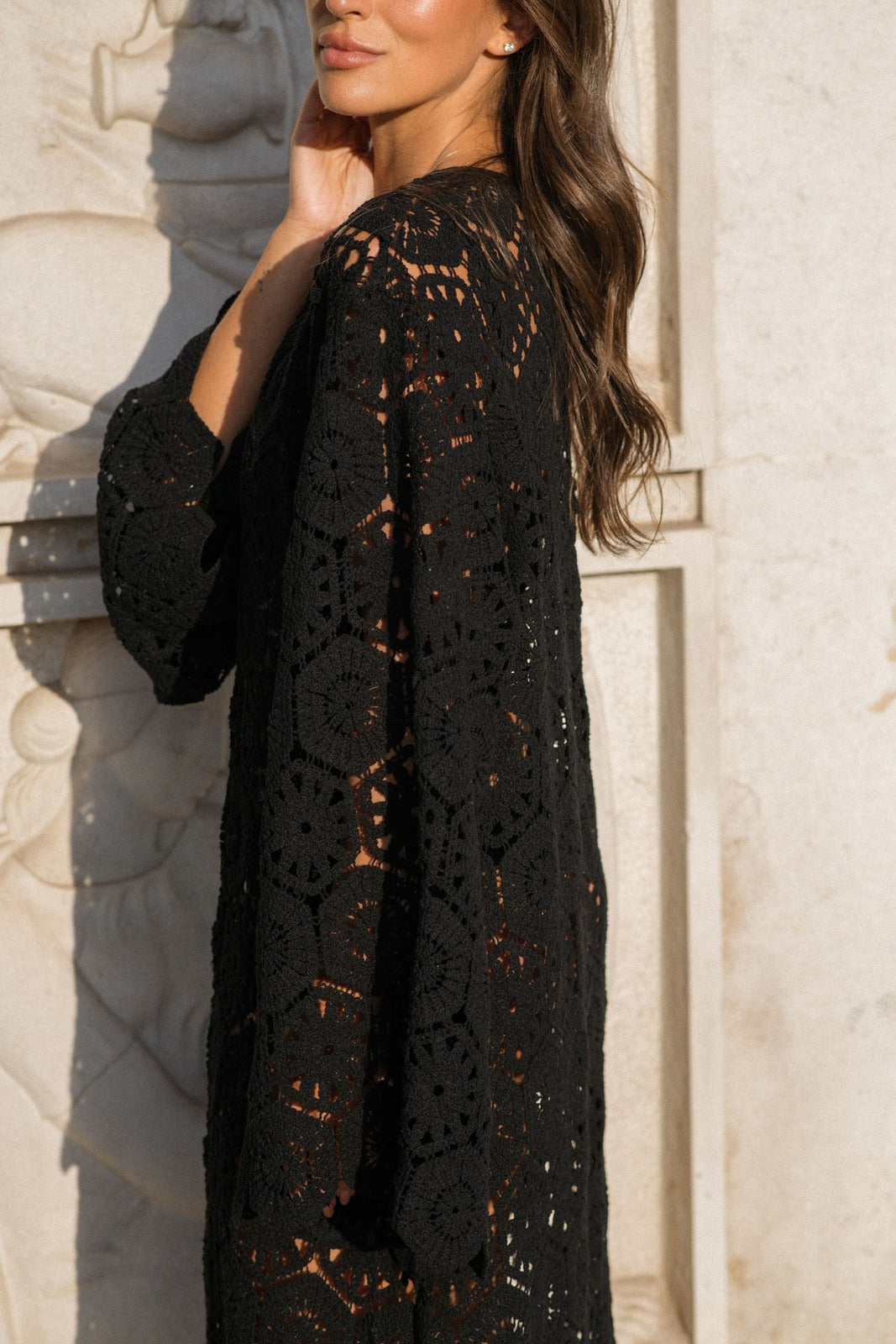 Roxana | Robe longue en dentelle avec détails vintage pour femme
