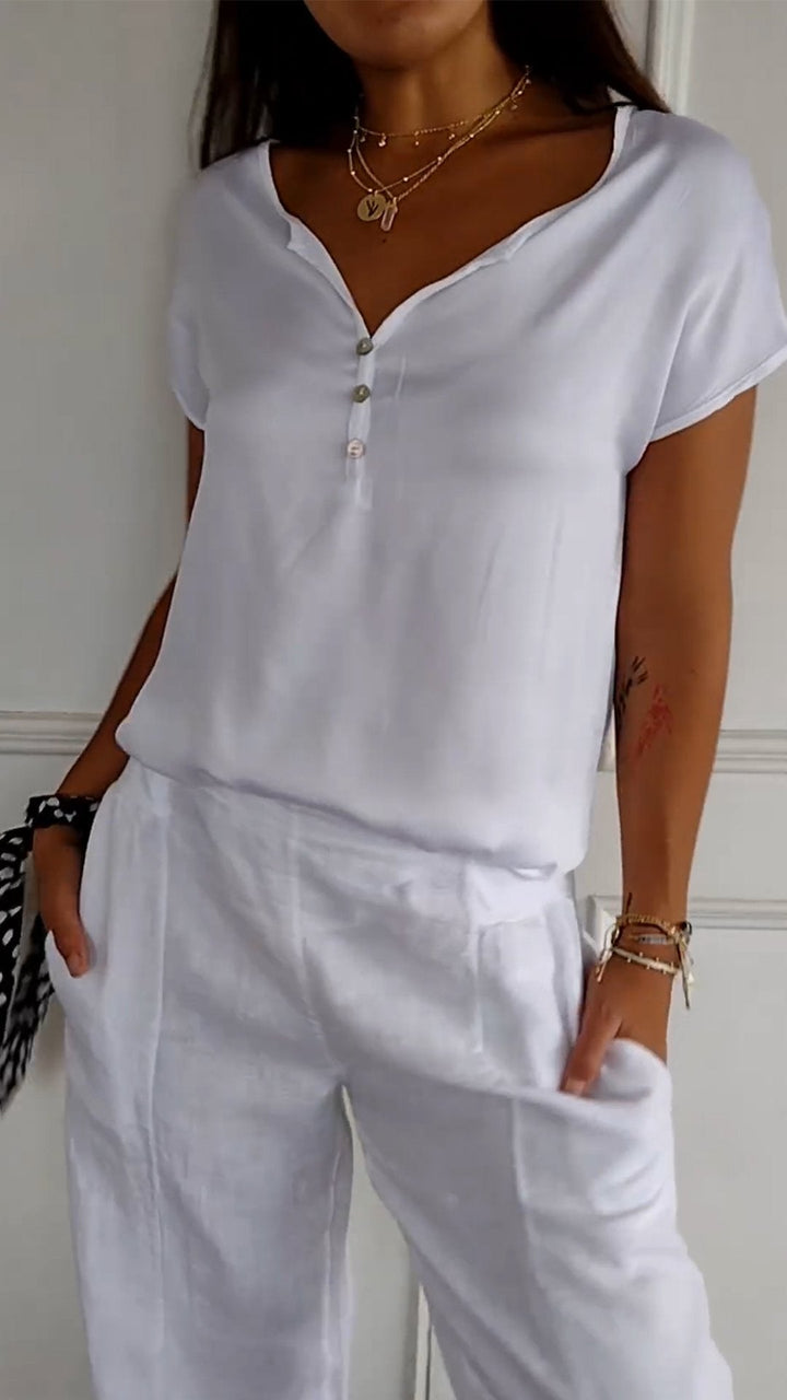 Noélie | Blouse satinée col V boutonné manches courtes